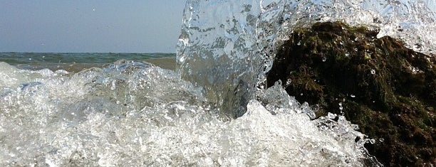 Plage Marsa Cubes is one of Tempat yang Disukai Seddiq.