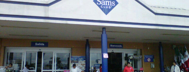 Sam's Club is one of Locais curtidos por Jorge.
