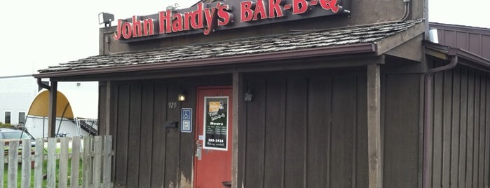John Hardy's Bar-B-Q is one of S.さんのお気に入りスポット.