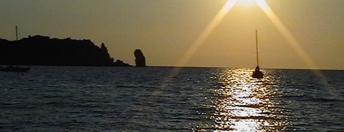 Giglio Campese is one of Tuscan Archipelago.