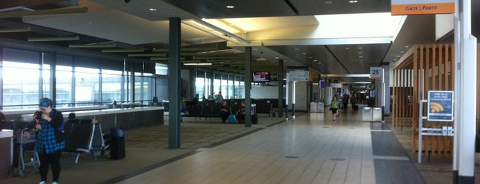 Aeroporto Internazionale di Ottawa-Macdonald-Cartier (YOW) is one of World Airports.