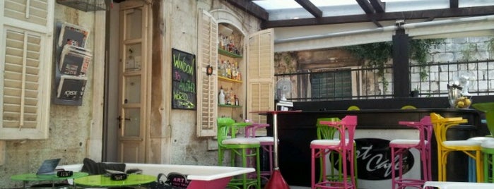 Art Cafe is one of Dubrovnik.