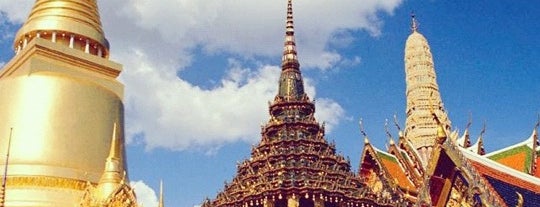 วัดพระศรีรัตนศาสดาราม (วัดพระแก้ว) is one of Holy Places in Thailand that I've checked in!!.