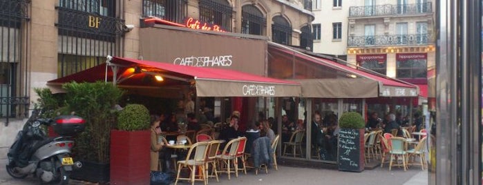 Café des Phares is one of Visit in Paris.