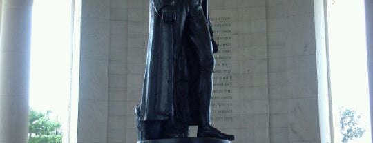 Thomas Jefferson Memorial is one of Must See Destinations in the US.