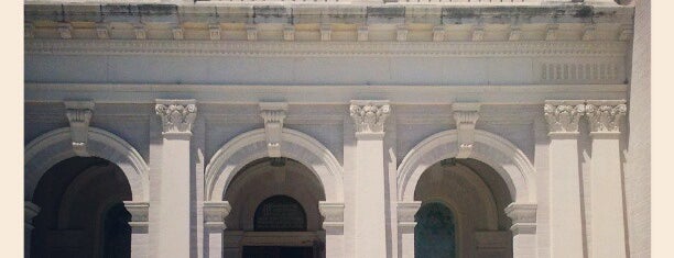 Fort Sam Houston, Main Post Chapel is one of Tempat yang Disukai Zach.