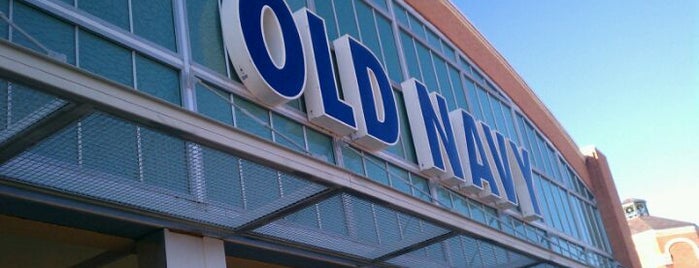 Old Navy is one of Locais curtidos por Rich.