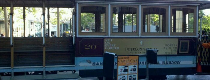 Powell Street Cable Car Turnaround is one of 101 places to see in San Francisco before you die.