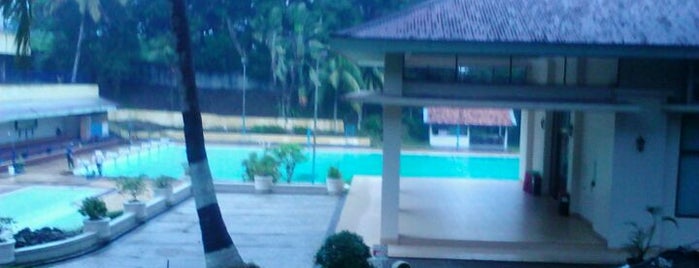 Ratu Hotel & Resort Swimming Pool is one of Jambi City.
