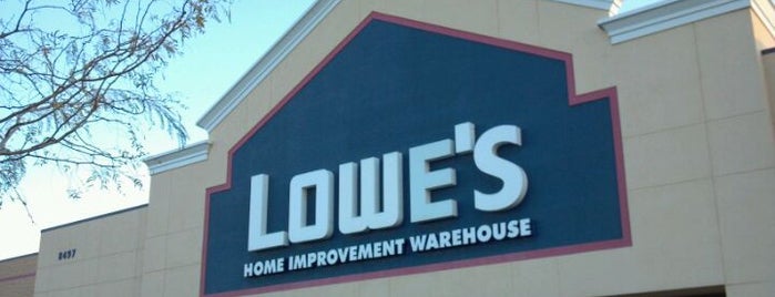 Lowe's is one of Orte, die Adam gefallen.