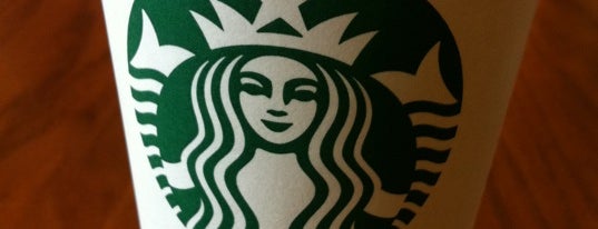 Starbucks is one of Lugares favoritos de Becky Wilson.