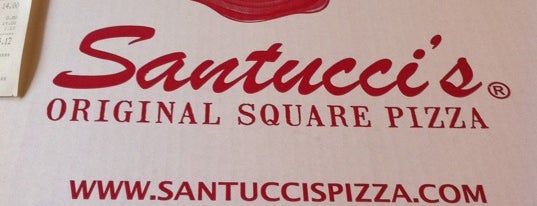 Santucci's Original Square Pizza is one of Brendan'ın Kaydettiği Mekanlar.