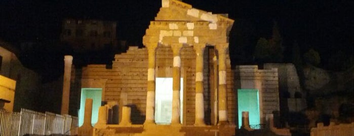 Capitolium - Tempio Capitolino is one of Vlad 님이 좋아한 장소.