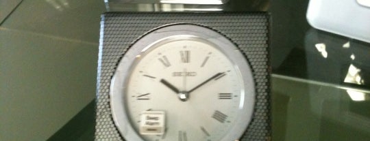 Mcguire Clocks is one of สถานที่ที่ Debra ถูกใจ.