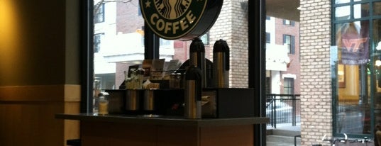 Starbucks is one of Orte, die Wendi gefallen.