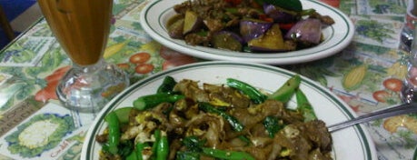 Lerd Rod Thai Food is one of Lily'in Beğendiği Mekanlar.