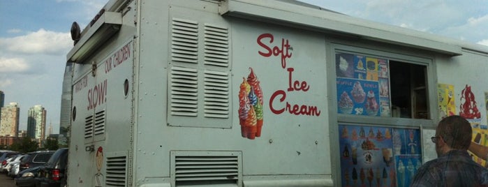 Mr. Softee Truck is one of 🚌STreeTFooD🚐.