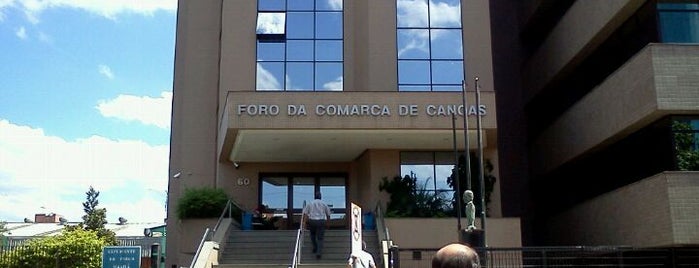 Foro da Comarca de Canoas is one of Lugares favoritos de Sandra.