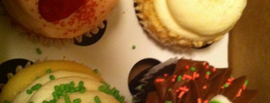 Gigi's Cupcakes is one of * Gr8 Desserts - Dallas Area.