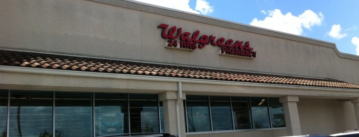 Walgreens is one of Locais curtidos por Rick.