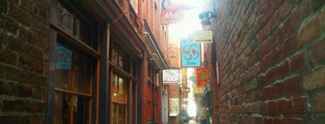 Fan Tan Alley is one of Victoria's Supernatural Hot Spots.