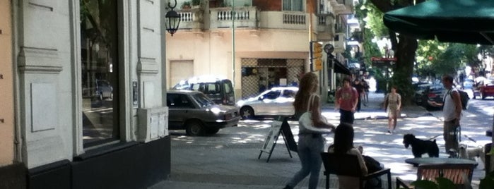 Starbucks is one of Starbucks en Buenos Aires.