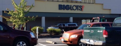 Big Lots is one of Ishka’s Liked Places.