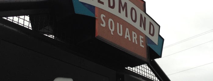 Redmond Square is one of Enrique : понравившиеся места.