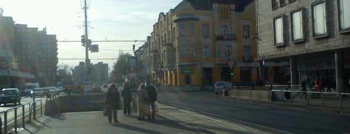 Újpest-Központ M (12, 14) is one of Pesti villamosmegállók.