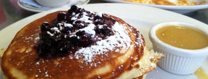 Clinton St. Baking Co. & Restaurant is one of NYC Brunch.