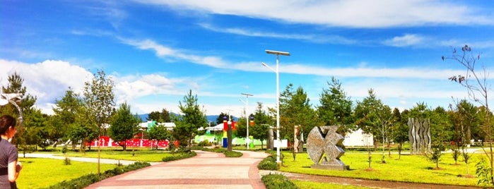 Parque Ambiental Bicentenario is one of Tempat yang Disukai Yzaak.
