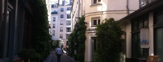 Cour Damoye is one of Paris.