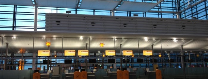 뮌헨 프란츠 요제프 슈트라우스 국제공항 (MUC) is one of Airports - Europe.
