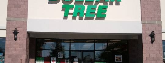 Dollar Tree is one of Karol : понравившиеся места.