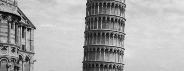 Torre di Pisa is one of Italy 2011.