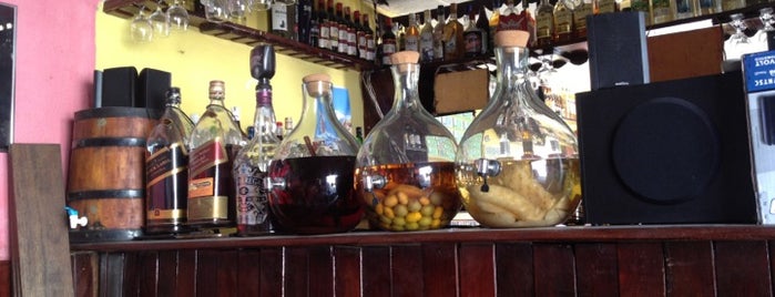 Bar do Pirata is one of สถานที่ที่ thiago lopes ถูกใจ.