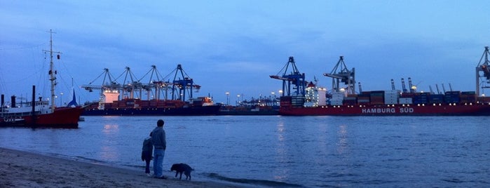 Elbstrand Övelgönne is one of Hamburg.