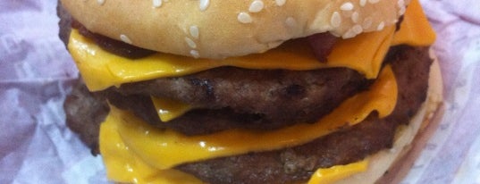 Burger King is one of Valeska'nın Beğendiği Mekanlar.