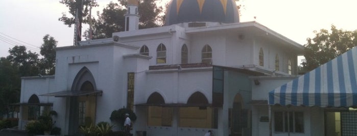 Surau @ Taman Bukit Mulia is one of Baitullah : Masjid & Surau.