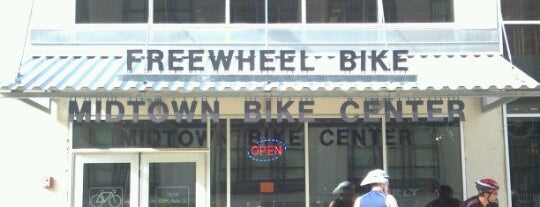 Freewheel Bike Shop - Midtown Bike Center is one of สถานที่ที่ Brad ถูกใจ.
