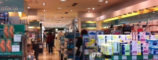 El Corte Inglés is one of Alexeyさんのお気に入りスポット.