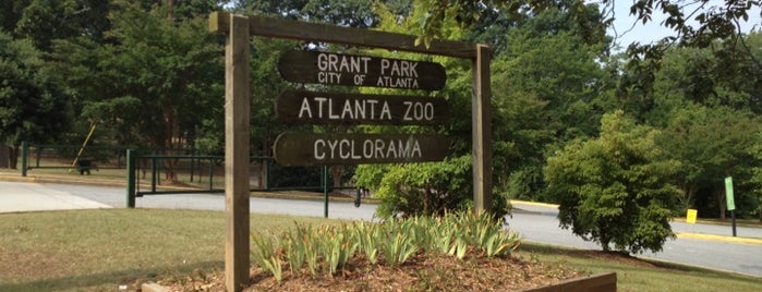 Grant Park is one of Tempat yang Disukai Michael.