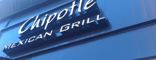 Chipotle Mexican Grill is one of Tempat yang Disukai nemo.