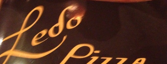 Ledo Pizza is one of Places with private bathrooms.