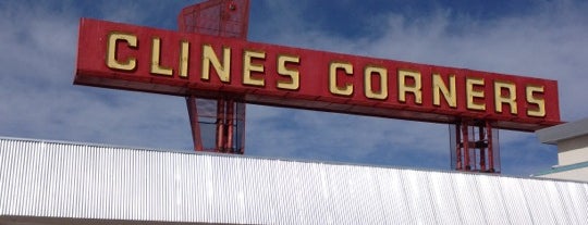 Clines Corners Retail Center is one of Davidさんのお気に入りスポット.