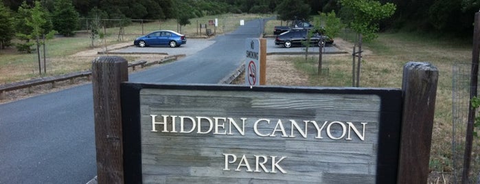 Hidden Canyon Park is one of Lugares favoritos de Chris.