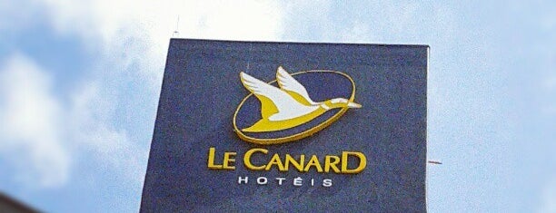 Hotel Le Canard is one of Tempat yang Disukai Valdemir.