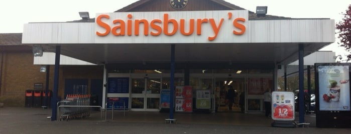 Sainsbury's is one of สถานที่ที่ Federico ถูกใจ.