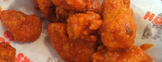Hooters is one of The 7 Best Places for Lemon Pepper in Kansas City.