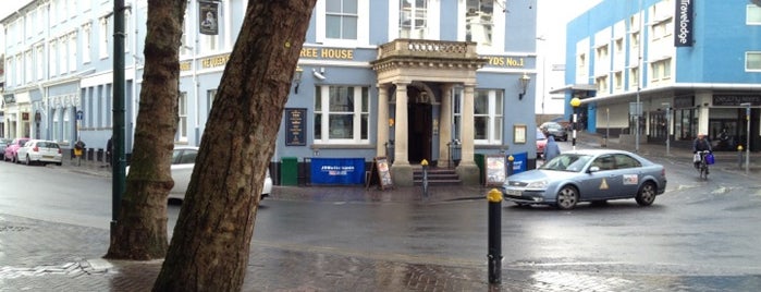 The Queen's Hotel (Wetherspoon) is one of JD Wetherspoons - Part 2.